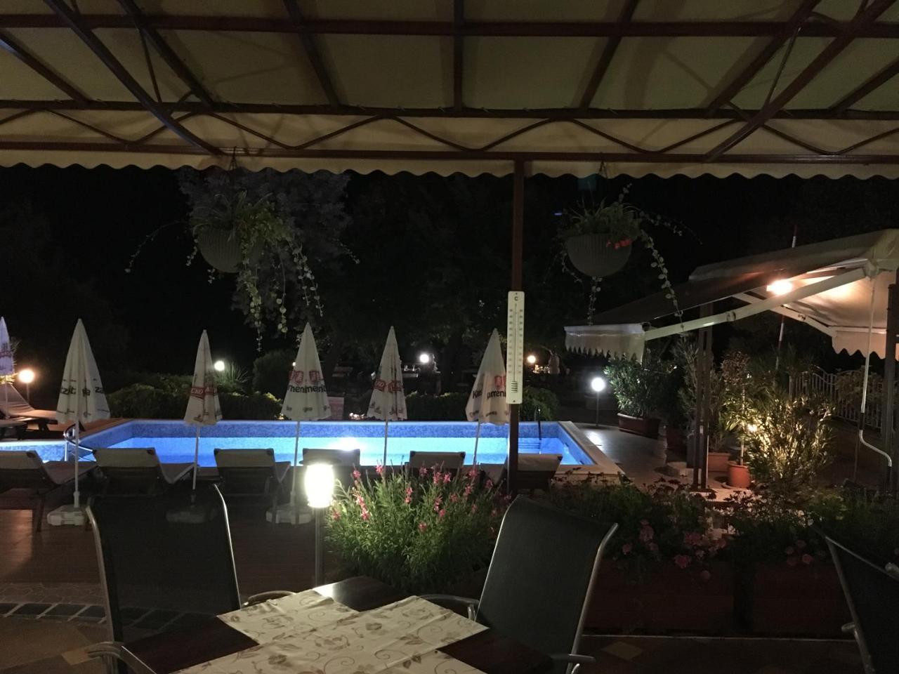 Hotel Capri Nesebar Exterior photo