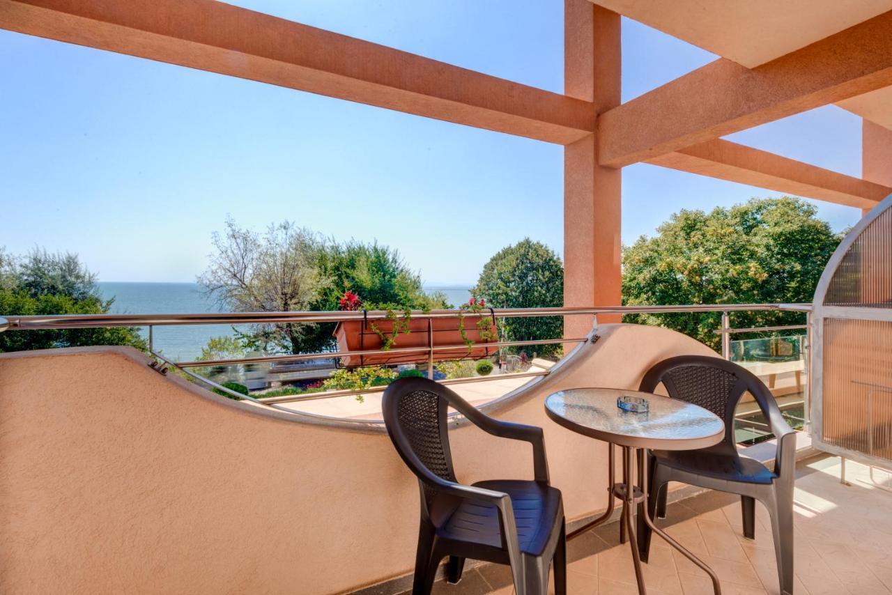 Hotel Capri Nesebar Exterior photo